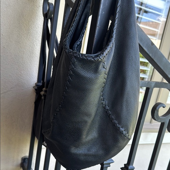 Bottega Intrecciato Cervo Black Leather Hobo 💘 - Picture 3 of 12